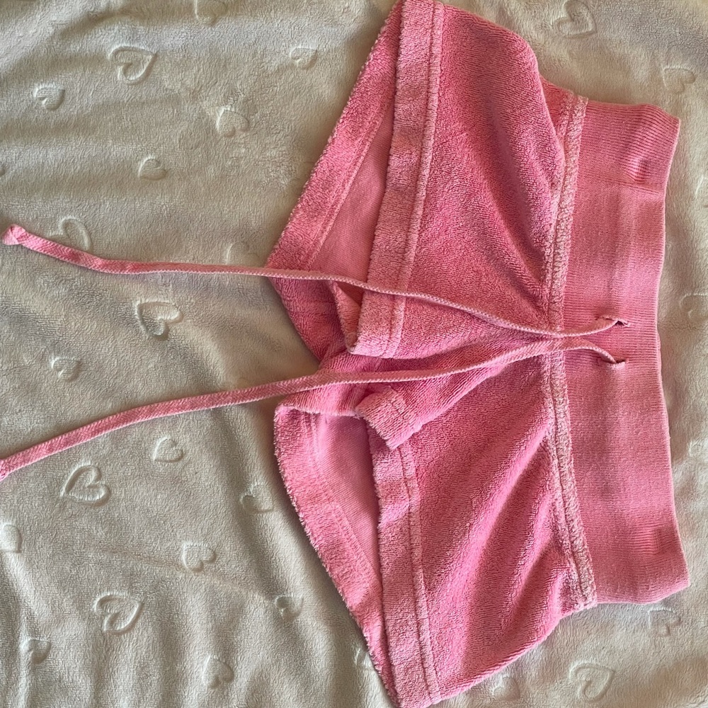 girls pink hartail shorts!!